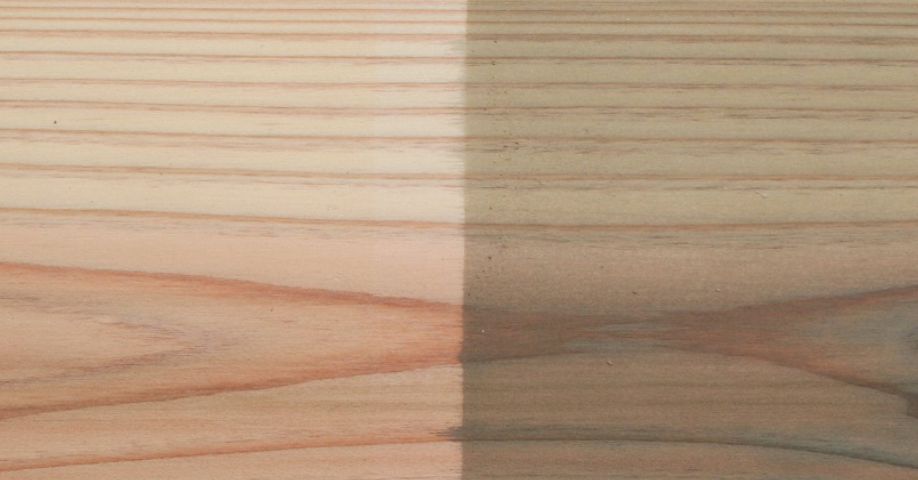 左：無塗装　右：ウッドロングエコ塗装